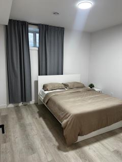 Private 2 Bedroom Basement in SW Calgary - Calgary - 1