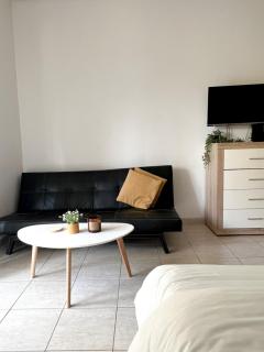 White Charm Studio - Komotini - 1