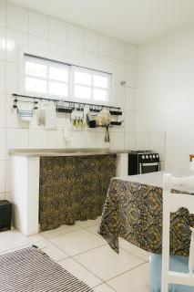 Studio Cravo e Canela - Aconchego e privacidade, ideal para casais, com cozinha completa, Wi-Fi, vaga de garagem, excelente custo benefício, lugar tranquilo entre as praias dos Ingleses e Moçambique - Florianópolis - 8