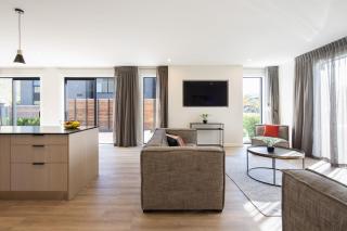 Dart Chalet, Alpine Escape 5BR Stay - 4