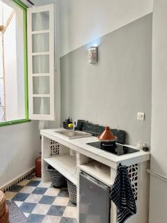 Nasma Guesthouse - Private & Cozy Rooms with Kitchen - 6