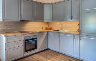 Cozy Home In Hornindal With Sauna - 4