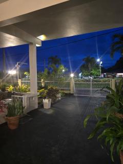 Cozy Corner - Paramaribo - 4