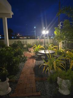 Cozy Corner - Paramaribo - 8
