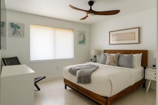 N&M Beach House Port Charlotte - 1