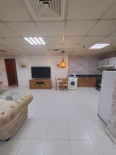 Furnished bedroom Nd Hall - Ajman - 5