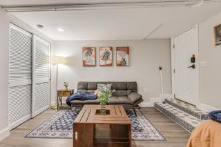 2 Mi to National Mall Walkable DC Studio! - Washington - 7