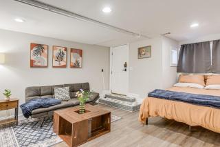 2 Mi to National Mall Walkable DC Studio! - 4