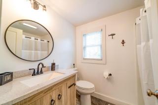 Studio with Deck by Leavetown Vacations - 1