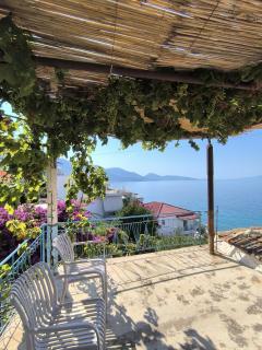 Q Bay Apartments - Qeparo - 0