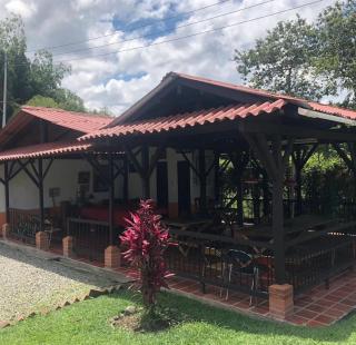 Porvenir las bromelias - Montenegro - 5