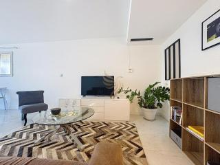 Charming 2-room apt, sleeps 4, garden, WiFi - 6