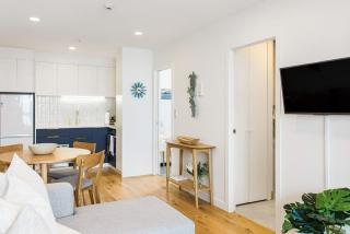 Modern 2BR in CBD Sky Tower Full Amenities - Auckland - 4