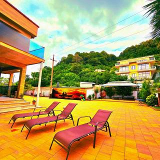 Villa "Rezi-dencia" - Batumi - 8