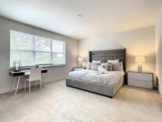 Trendy Thematic 3BR Townhouse with Private Pool - 7