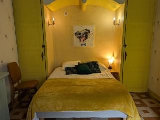 Gîte indépendant avec terrasse et accès direct au lac - FR-1-590-223 - 1