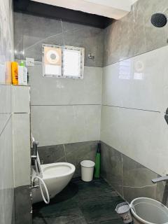 Scenic 2 BHK in Amalapuram City - Amalāpuram - 5