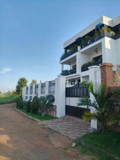KIGALI WHITE HOMEs AND HOTEL - Kigali - 9