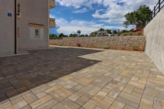 Apartments with parking space Punat, Krk - 20553 - 1