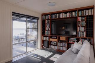 Cliff-Top Retreat Ocean Views - 2