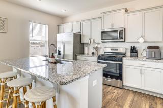 Pool Access, 2 Mi to Main St Fountain Inn Home! - 9