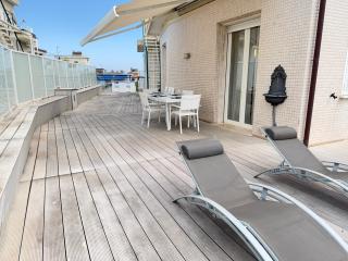 Exclusive Penthouse, Sea View, 100m from the beach - 1