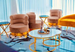645 Hotel and Suit - Akinde - 1