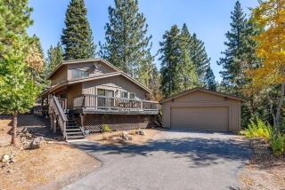 Tahoe Peaks & Shores Getaway - 0
