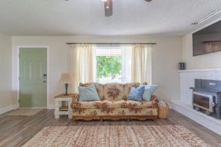 Lazy P Ranch House - 8