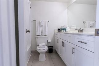 212-Fully Furnished 1BR Suite-Outdoor Pool - Scottsdale - 3