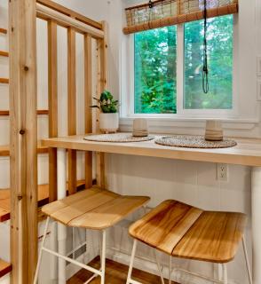 Riverwood Retreat-hot tub and cedar sauna on the river - Squamish - 2