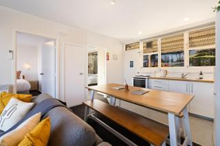 Panoramic Lakeview Apartment - 2 min walk to lake - Queenstown - 3