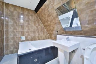 Changwon Bonggok-dong Hotel Daon - Yongho-dong - 3