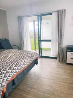 Self check-in sleepout with bathroom - 3