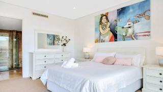 Paradise Penthouse - Beach Front Style and Luxury - The Entrance - 6