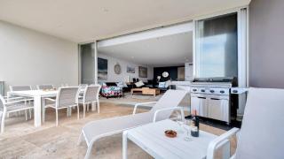 Paradise Penthouse - Beach Front Style and Luxury - The Entrance - 4