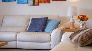 Beach, Golf, Day Spa & Poolside Luxury - Magenta - 2