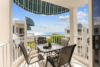 Coastal Retreat with Ocean Views - Caloundra - 8