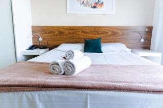 V910 Apart com vista para esplanada e TV Smart - 7