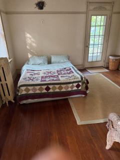 Historic Main Street Getaway - - 7