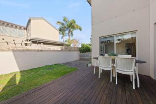 4BR Seaside Home in Dover Heights - 1