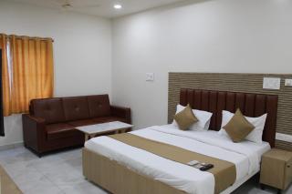 Hotel Vaarahi Chanda Nagar, Near Hitech City - Hyderabad - 3