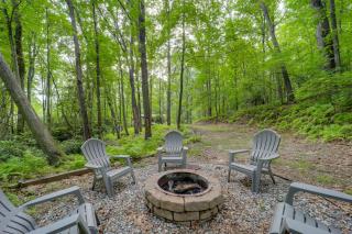 Family-Friendly Blue Ridge Cabin with Game Room! - Fleetwood - 8