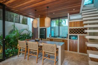Villa Naoki - 1BR Architectural Gem Next to The Beach in Canggu - Canggu - 4