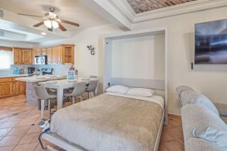 3 Story House 3BR 2BA Rooftop View with Heated Pool - La Choya - 2