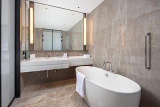 Hilton Garden Inn Shanghai High-Speed East Railway Station - Nanhui - 4