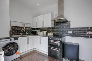 Comfortable King, Double & Single Rooms in Newcastle - Longbenton - 1