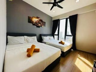 Deluxe Seaview Suite Tripe Bed with bath tub - Tanjong Tokong - 5