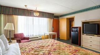 Rodeway Inn & Suites - Tupelo - 2