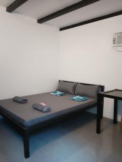 Shawe pension house - San Remigio - 9